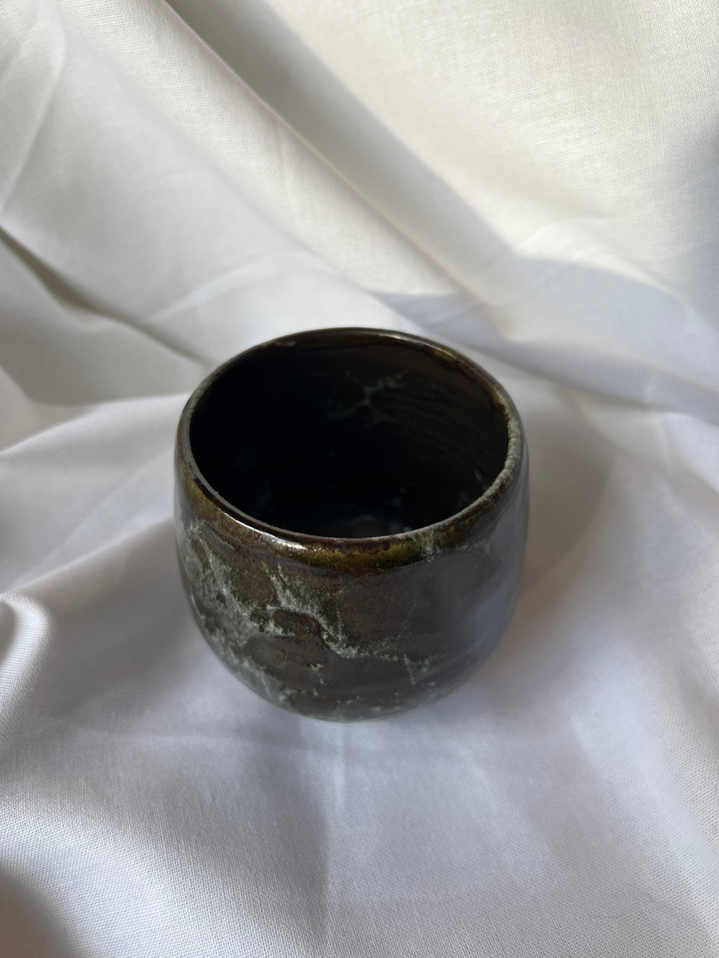 Flat white belly cup