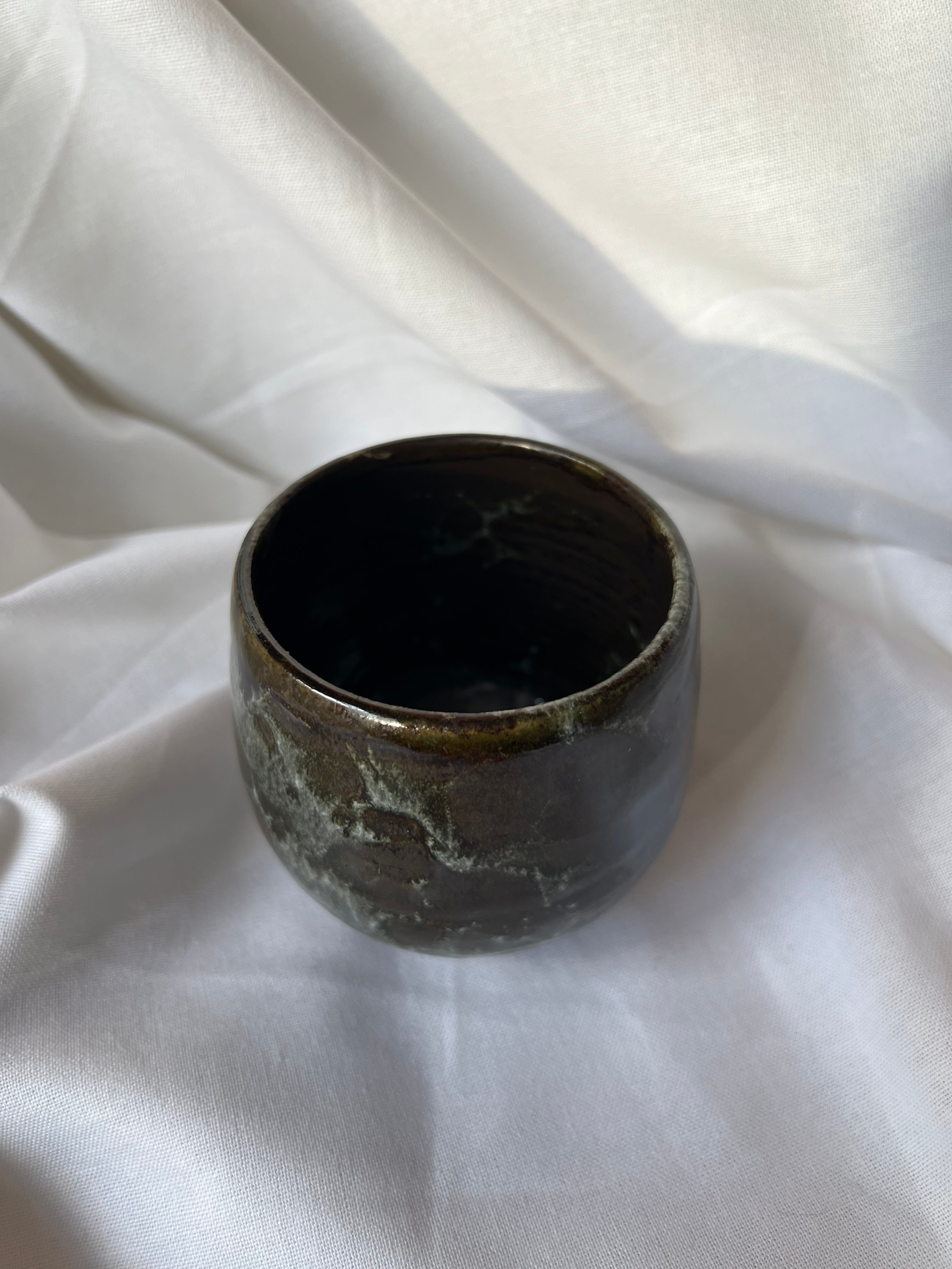 Flat white belly cup